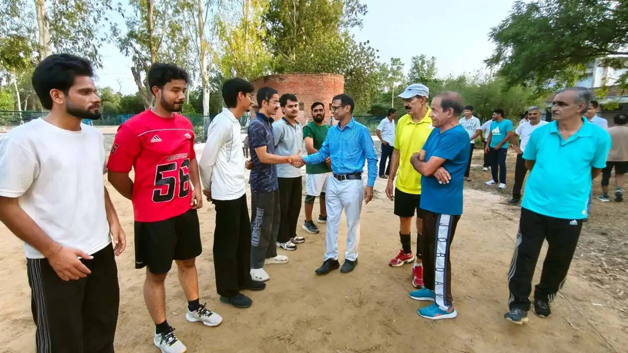 हिसार : निर्णायक सेट में रोमांचक संघर्ष के बाद विद्यार्थियों ने दर्ज की जीत