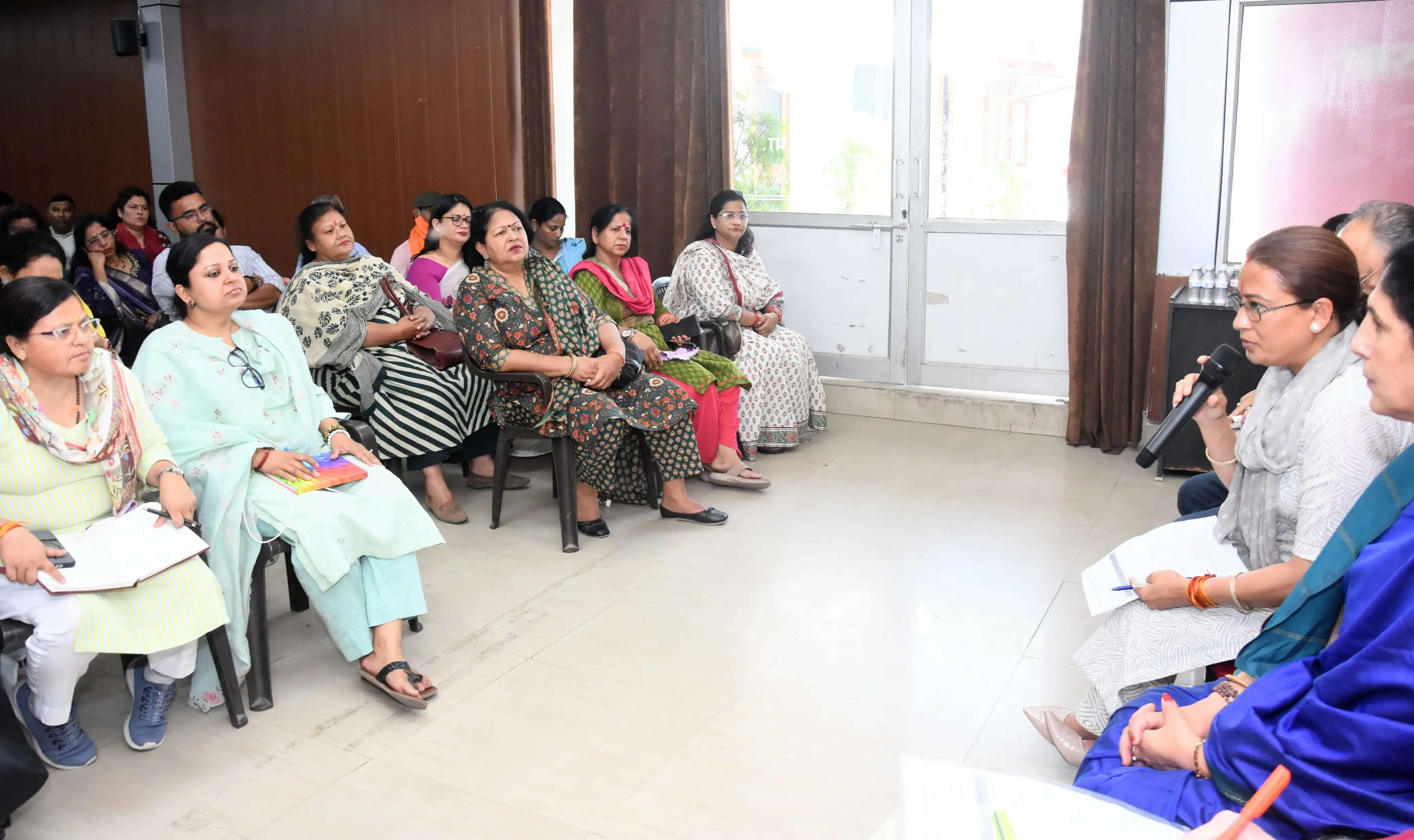 28 अप्रैल को महिला आरक्षण के समर्थन में विधानसभा विशेष सत्र और मशाल जुलूस