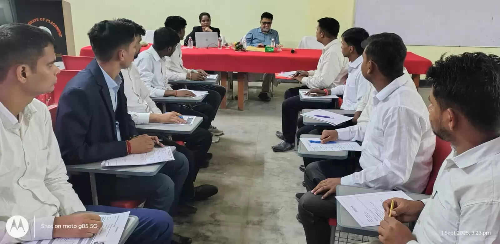 सीएसए के दो दर्जन से अधिक छात्रों का दयाल इंडस्ट्रीज एवं नवांकुर एग्रोटेक कंपनी में हुआ चयन