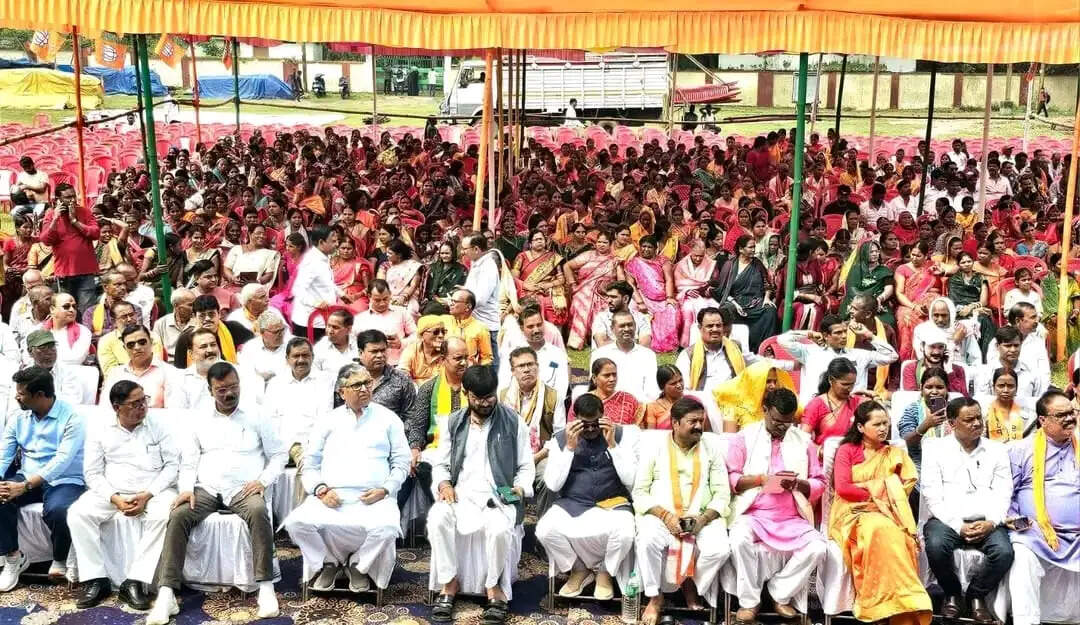 रामगढ़ में विकसित भारत संकल्प सभा, प्रधानमंत्री नरेन्द्र मोदी के 25 वर्षों के सार्वजनिक जीवन पर चर्चा