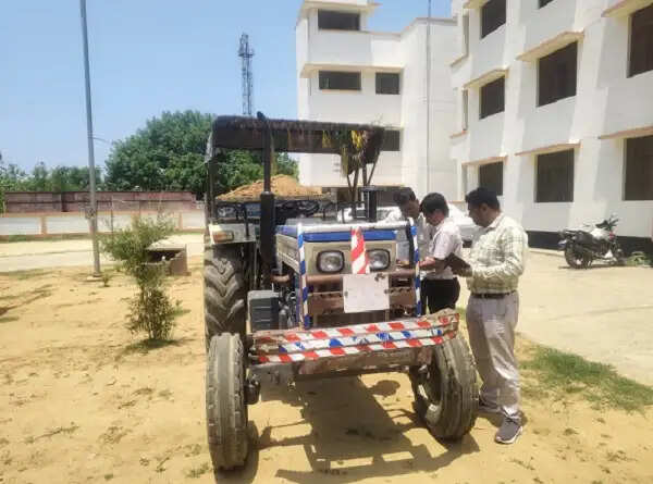 अवैध खनन एवं ओवरलोड वाहनों के खिलाफ प्रशासन की बड़ी कार्रवाई