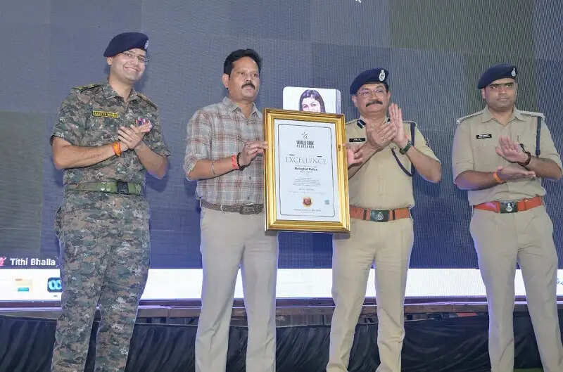 मप्र : नशे से दूरी है जरूरी 2.0 अभियान में बालाघाट पुलिस वर्ल्ड बुक ऑफ रिकॉर्ड्स से सम्मानित
