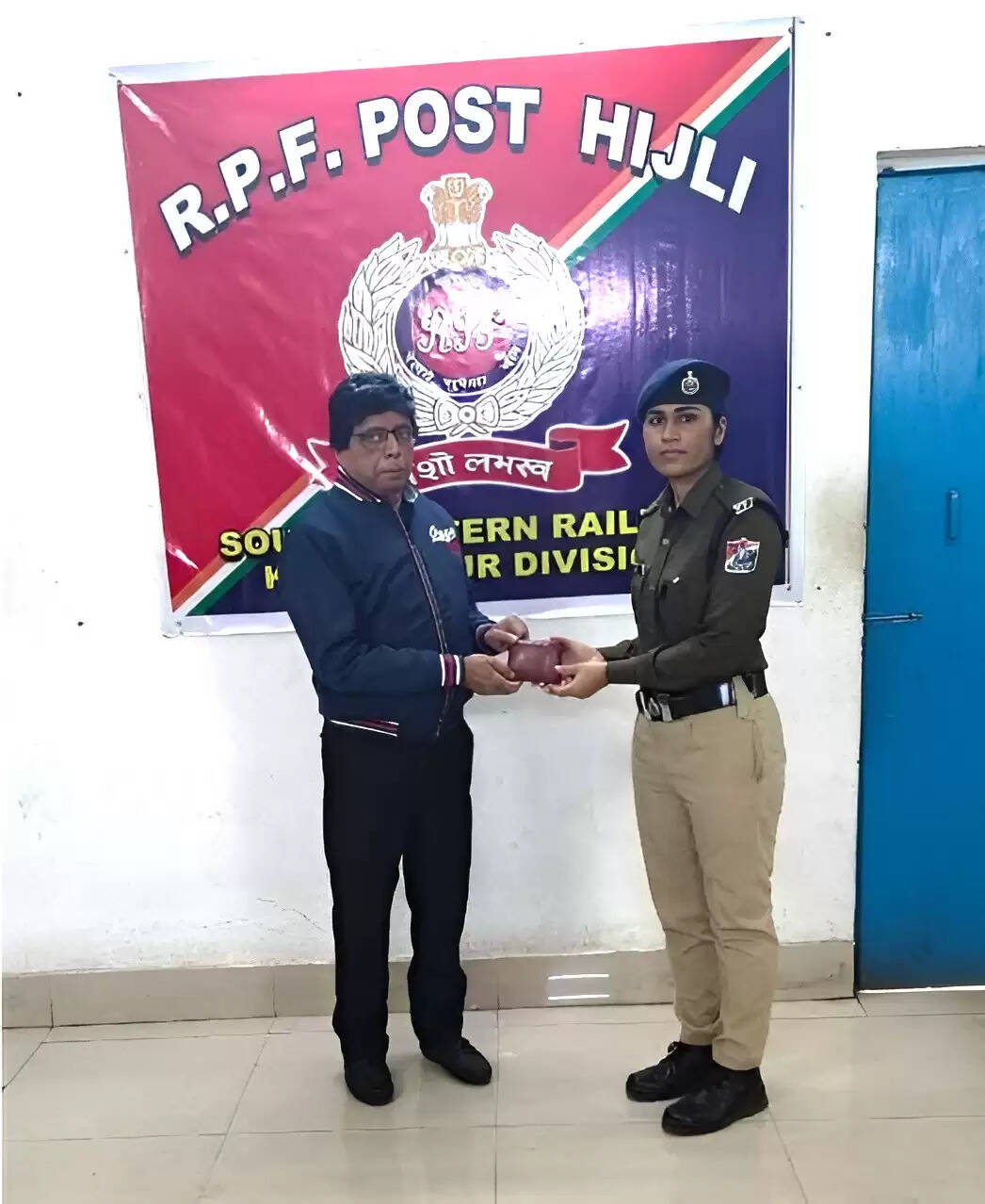 आरपीएफ खड़गपुर मंडल ने दिखाई तत्परता, कई यात्रियों को मिली त्वरित सहायता