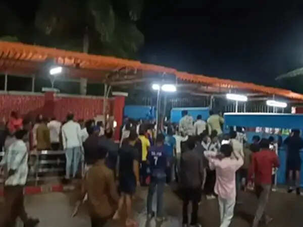 सिंगरौली : कंपनी परिसर में पेड़ से लटका मिला लापता श्रमिक का शव, जांच में जुटी पुलिस