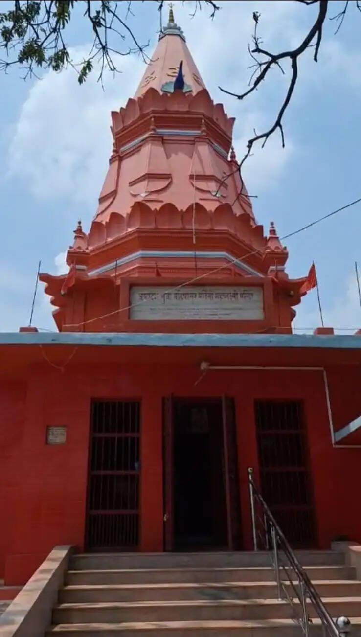 अष्टादस महालक्ष्मी मंदिर में चोरी, मां दुर्गा के चांदी के मुकुट और दानपेटी की चाेरी