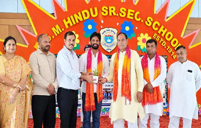 सोनीपत: सेवा और जनभागीदारी से मजबूत होगा समाज: मोहनलाल बड़ौली