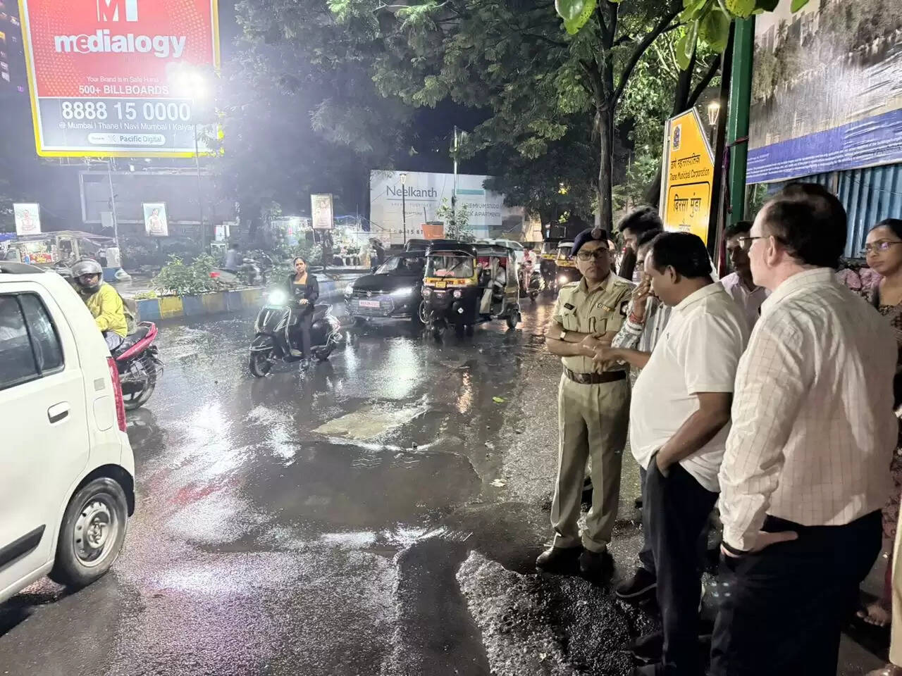 एसटी आयुक्त की पहल, ठाणे में बिरसा मुंडा चौक अंततः यातायात जाम से मुक्त