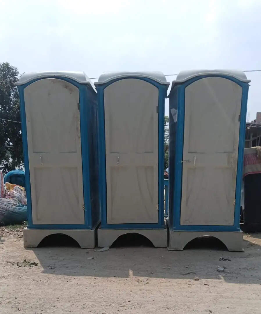 सारण में बाढ़ प्रभावितों को जिला प्रशासन ने की स्वच्छ पेयजल और अस्थायी शौचालयों की व्यवस्था