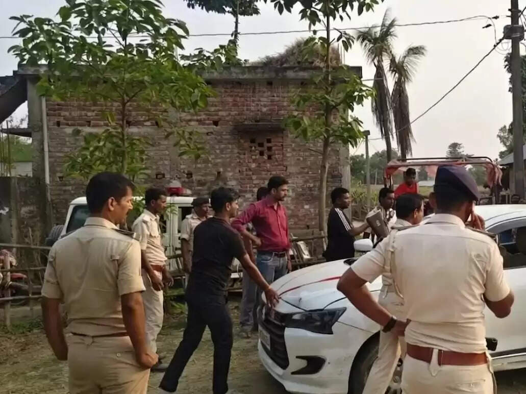 जमीन विवाद ने लिया हिंसक रूप, दो लोग गंभीर रूप से घायल, चार आरोपित गिरफ्तार