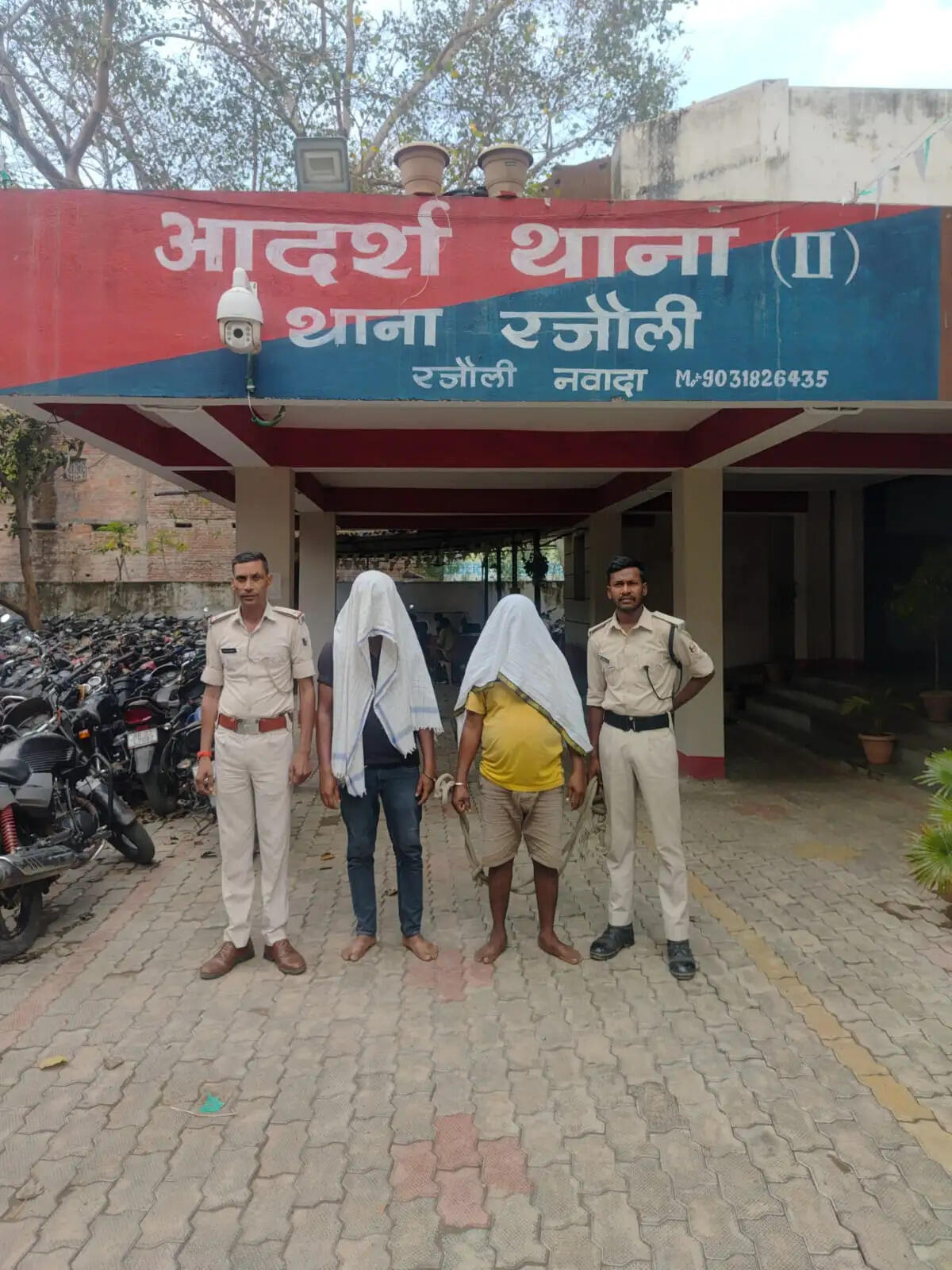 एसटीएफ व पुलिस की संयुक्त कार्रवाई में दो नक्सली गिरफ्तार