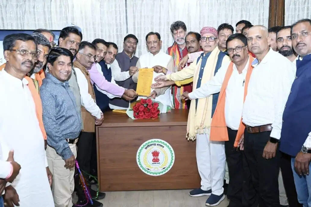 मुख्यमंत्री ने तुपकी चलाकर दी भगवान श्री जगन्नाथ को प्रतीकात्मक सलामी