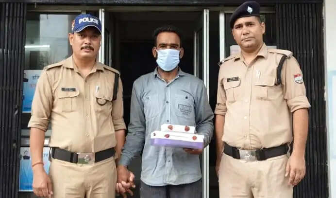 ब्लैकमेल और विवाद के बाद युवती की गला दबाकर हत्या, आरोपित गिरफ्तार