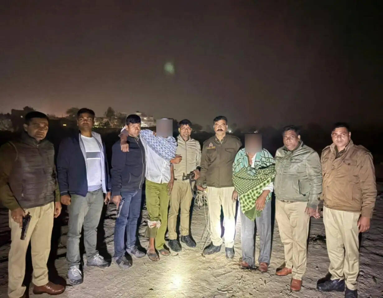 बागपत पुलिस ने मुठभेड़ में दाे गाे तस्करों को किया गिरफ्तार
