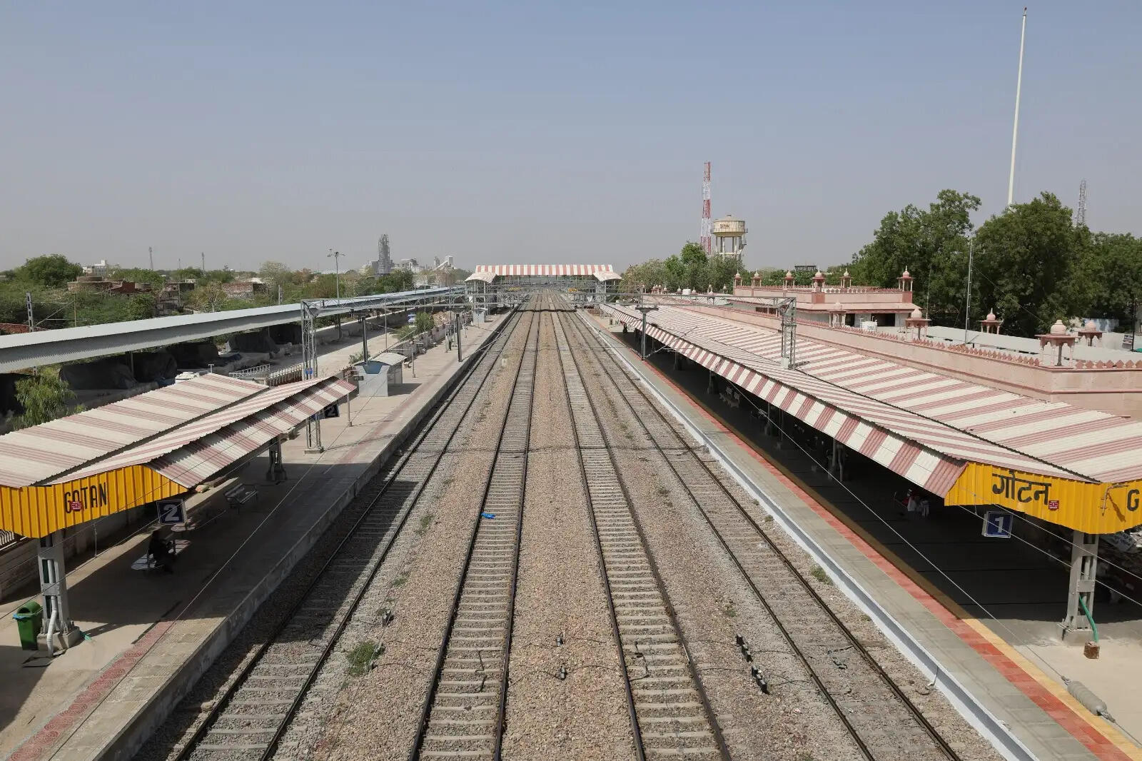 गोटन में औद्योगिक आवागमन को मिलेगी नई गति&nbsp;:रेलवे स्टेशन का हो रहा पुनर्विकास