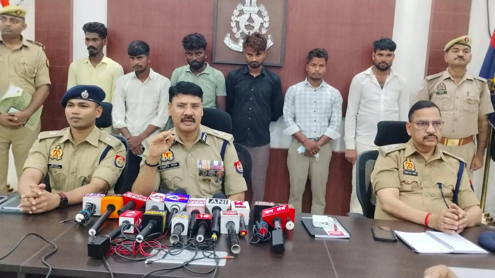 फर्जी नौकरी का झांसा देकर लाखों की ठगी करने वाले गिरोह के छह अपराधी गिरफ्तार