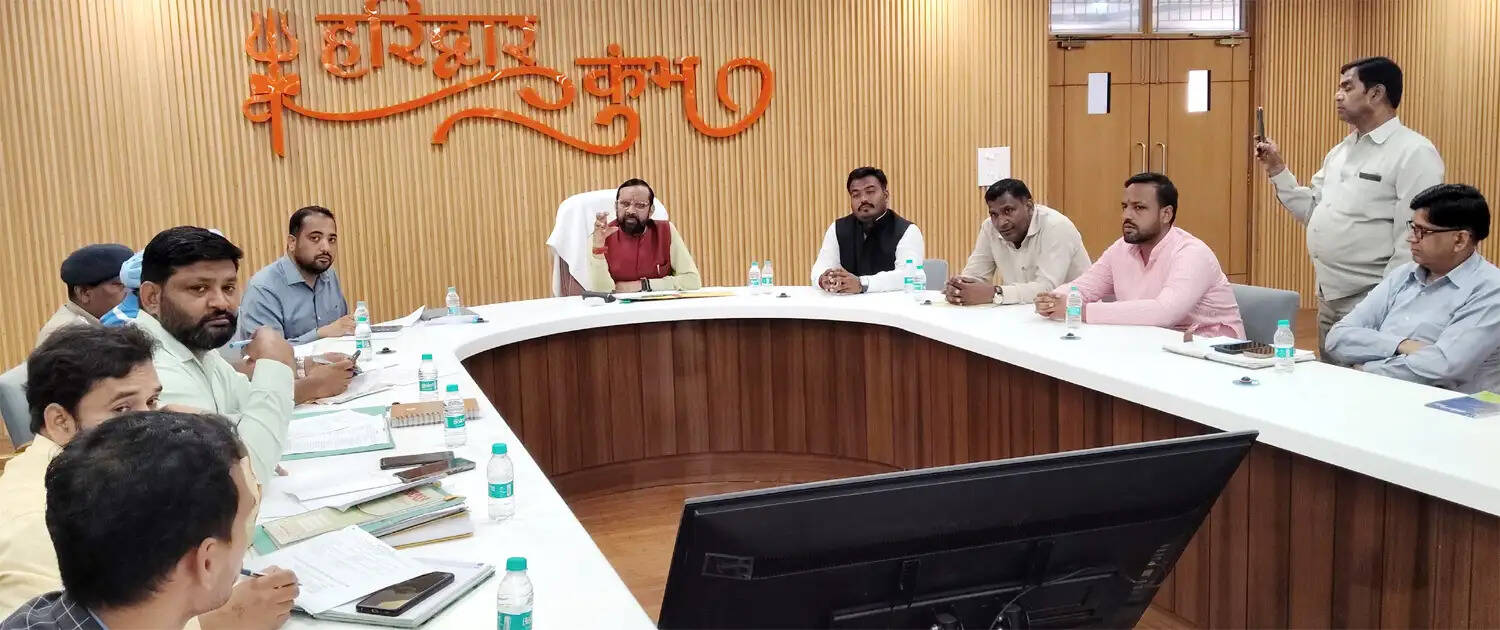 सरकार सफाई कर्मचारियों के सम्मान, सुरक्षा और कल्याण के लिए प्रतिबद्ध&nbsp;:&nbsp;मकवाना