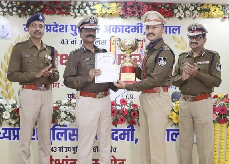 बदलते पुलिसिंग परिदृश्य में तकनीक और साइबर दक्षता की आवश्यकताः डीजीपी मकवाणा