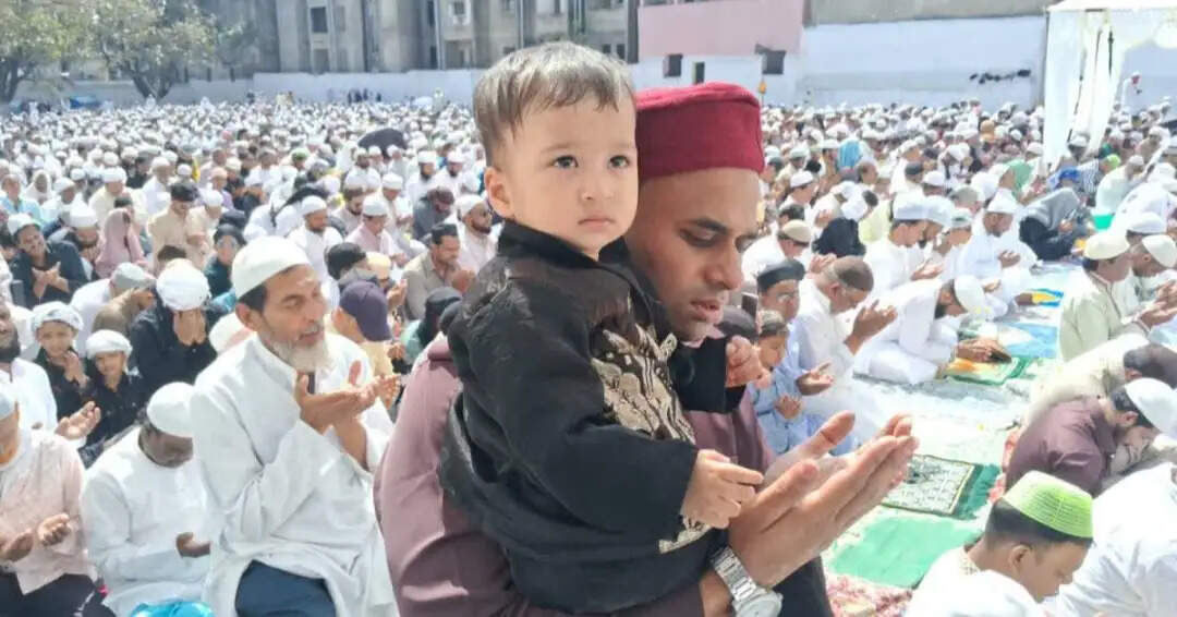 रांची में अकीदत और उत्साह के साथ मनाई गई ईद-उल-फितर, सुरक्षा के कड़े इंतजाम