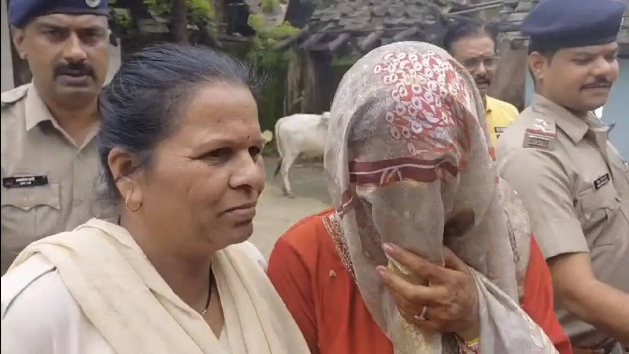 दमोह में शादी के नाम पर ठगी का आरोप, दुल्हन समेत तीन गिरफ्तार; फर्जी आधार कार्ड की भी जांच
