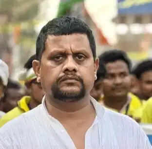 दांतन में तृणमूल ब्लॉक अध्यक्ष मणि मिश्रा गिरफ्तार