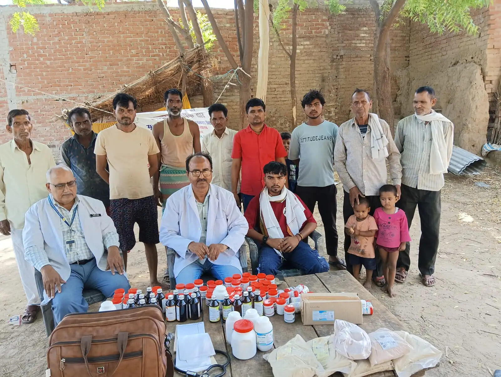 औरैया के यूनानी चिकित्सा शिविर में 65 मरीजों का हुआ परीक्षण