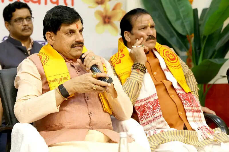 विद्यार्थी अपनी प्रतिभा, परिश्रम और संकल्प से विकसित भारत के निर्माण में निभाएं महत्वपूर्ण भूमिका : मुख्यमंत्री डॉ. यादव