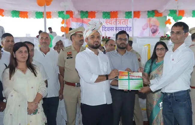 सोनीपत: खरखौदा गन्नौर गोहाना व ग्राणीण अंचलों में स्वतंत्रता दिवस पर गूंजा देशभक्ति का बुलंद संदेश