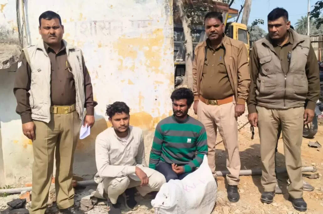 पशु क्रूरता मामले में दाे आरोपित गिरफ्तार