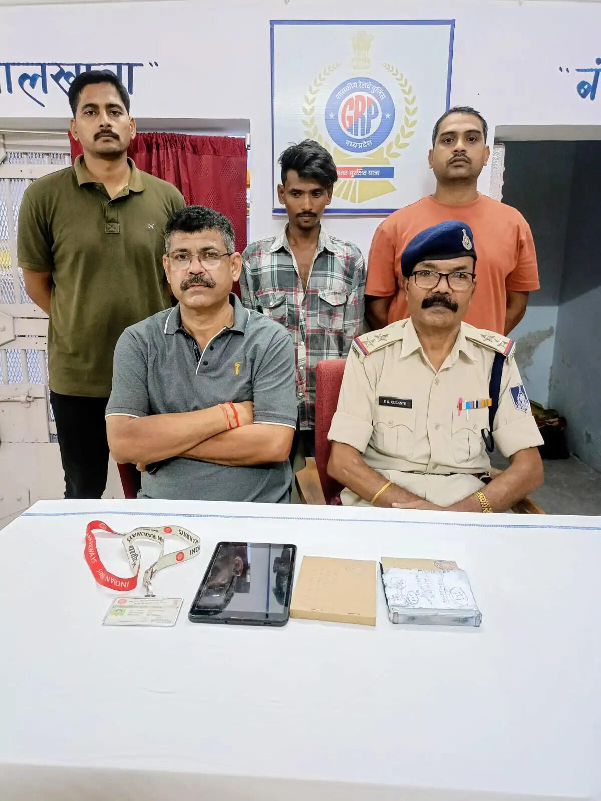 अनूपपुर: टीटीई का सरकारी सामान से भरा बैग ट्रेन से चोरी, अंतरराज्यीय बदमाश गिरफ्तार