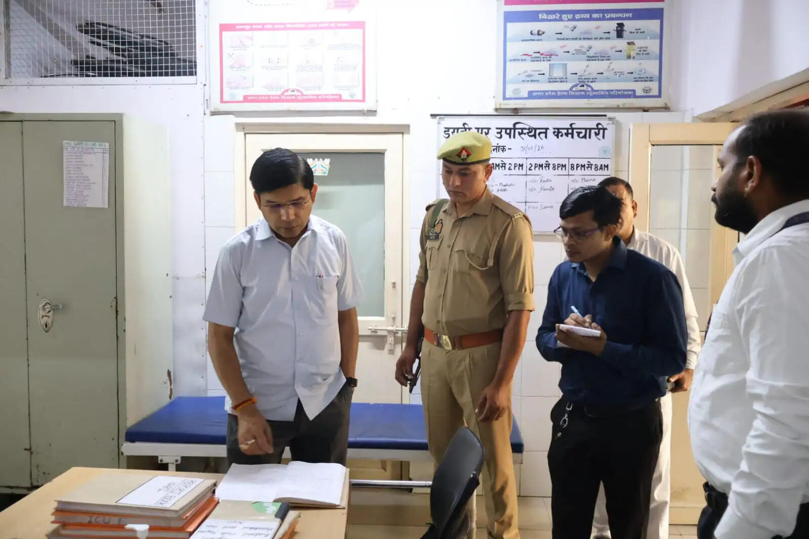 प्रत्येक डॉक्टर रोस्टर के अनुसार&nbsp;मरीजों के स्वास्थ्य की मॉनिटरिंग करें : जिलाधिकारी