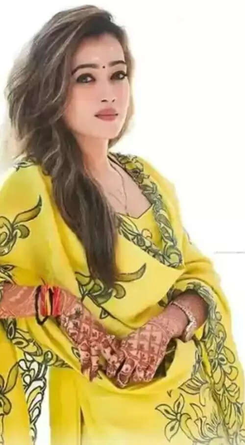 उज्जैन में भोपाल निवासी हर्षा &nbsp;रिछारिया ने लिया संन्यास