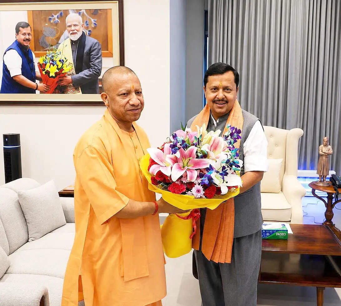 प्रधानमंत्री और भाजपा अध्यक्ष से मिले योगी आदित्यनाथ
