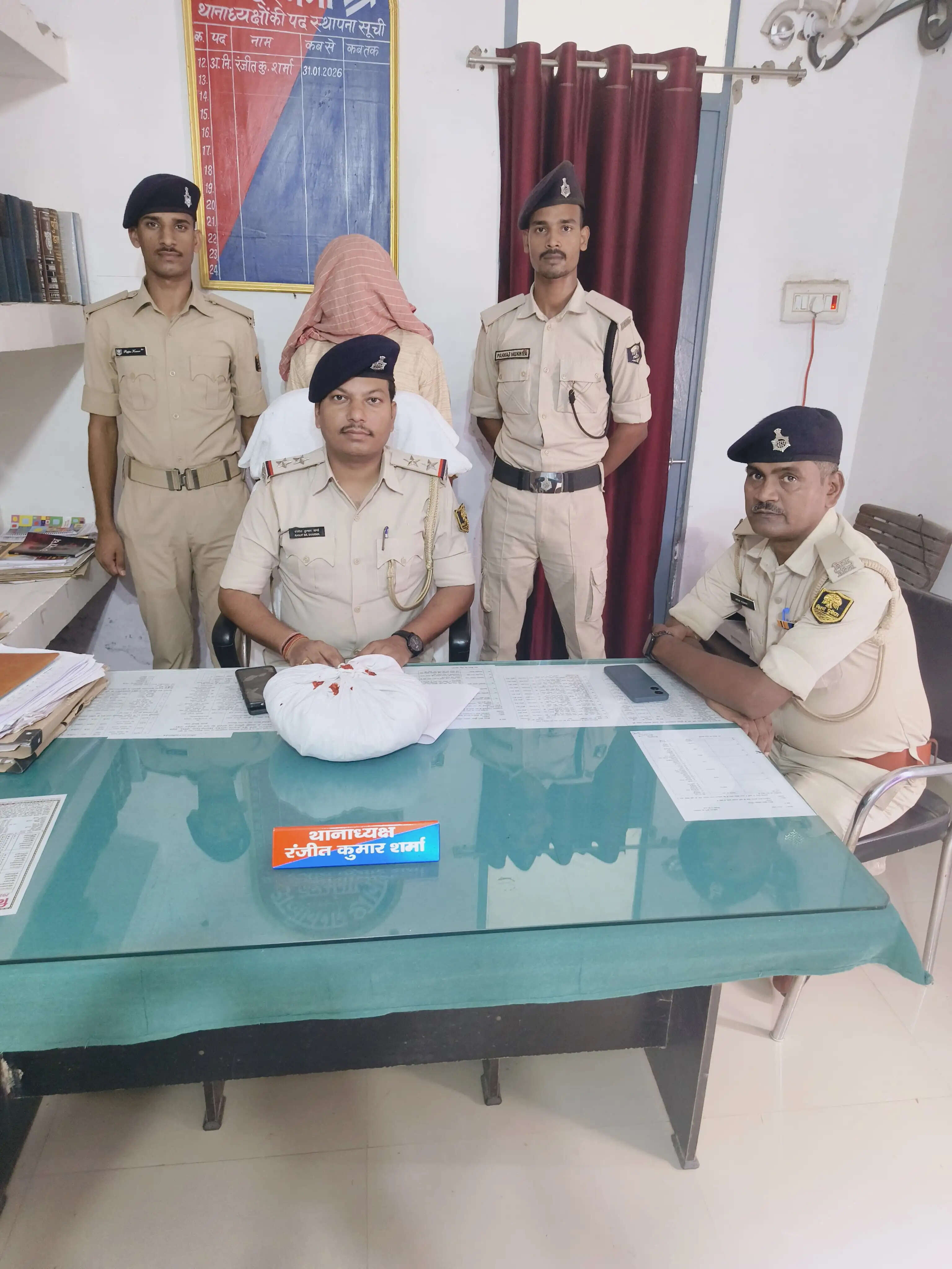 दरभंगा में 1.044 किलो गांजा बरामद, एक गिरफ्तार
