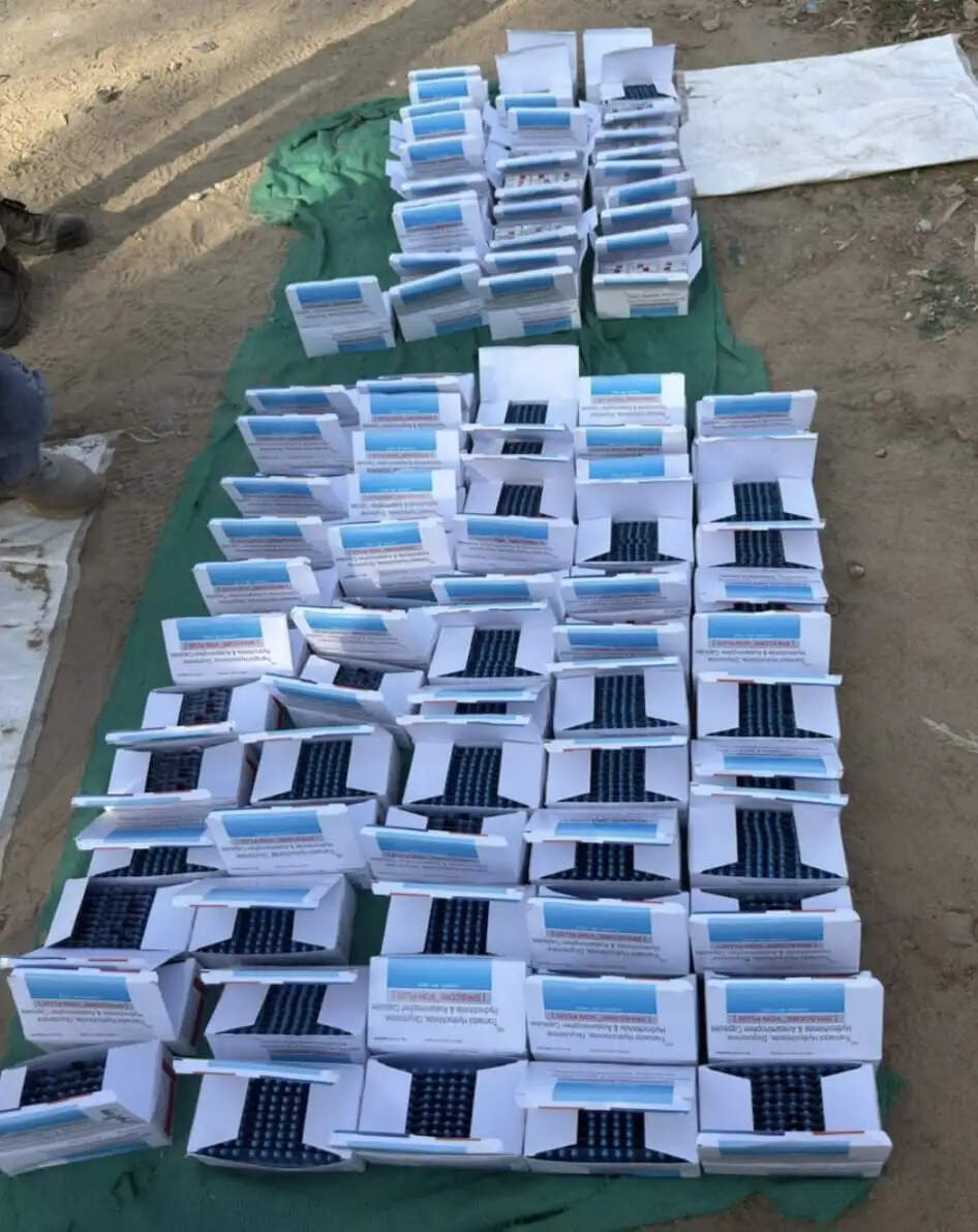 आगरा से महवा लाई जा रही 72 हजार प्रतिबंधित ट्रामाडोल कैप्सूल की खेप जब्त, एक तस्कर गिरफ्तार