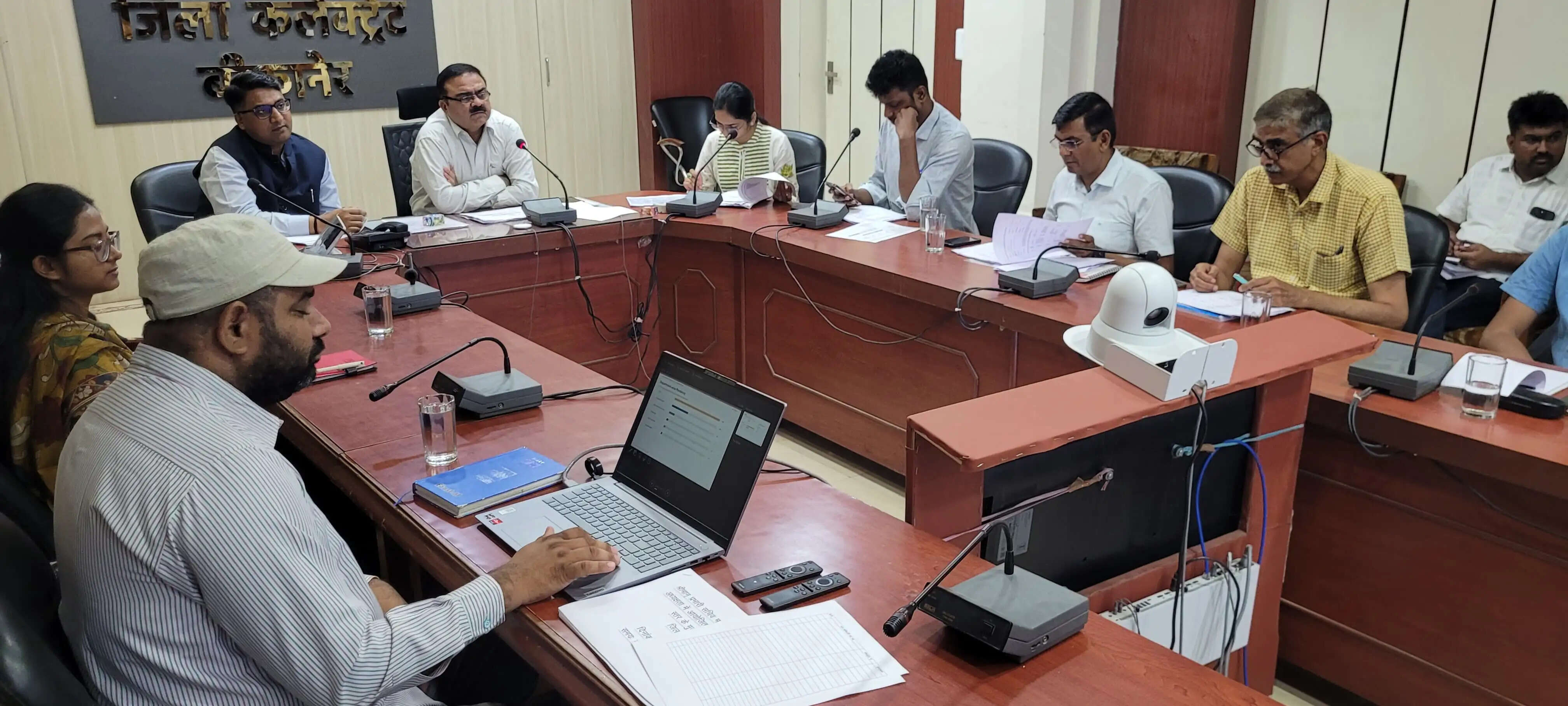 नागरिक सेवाओं से जुड़े प्रकरणों का प्राथमिकता से हो निस्तारण : प्रभारी सचिव हेमंत गेरा