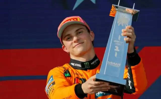 एफ1 मियामी जीपी 2025: पियास्त्री ने लगाई जीत की हैट्रिक