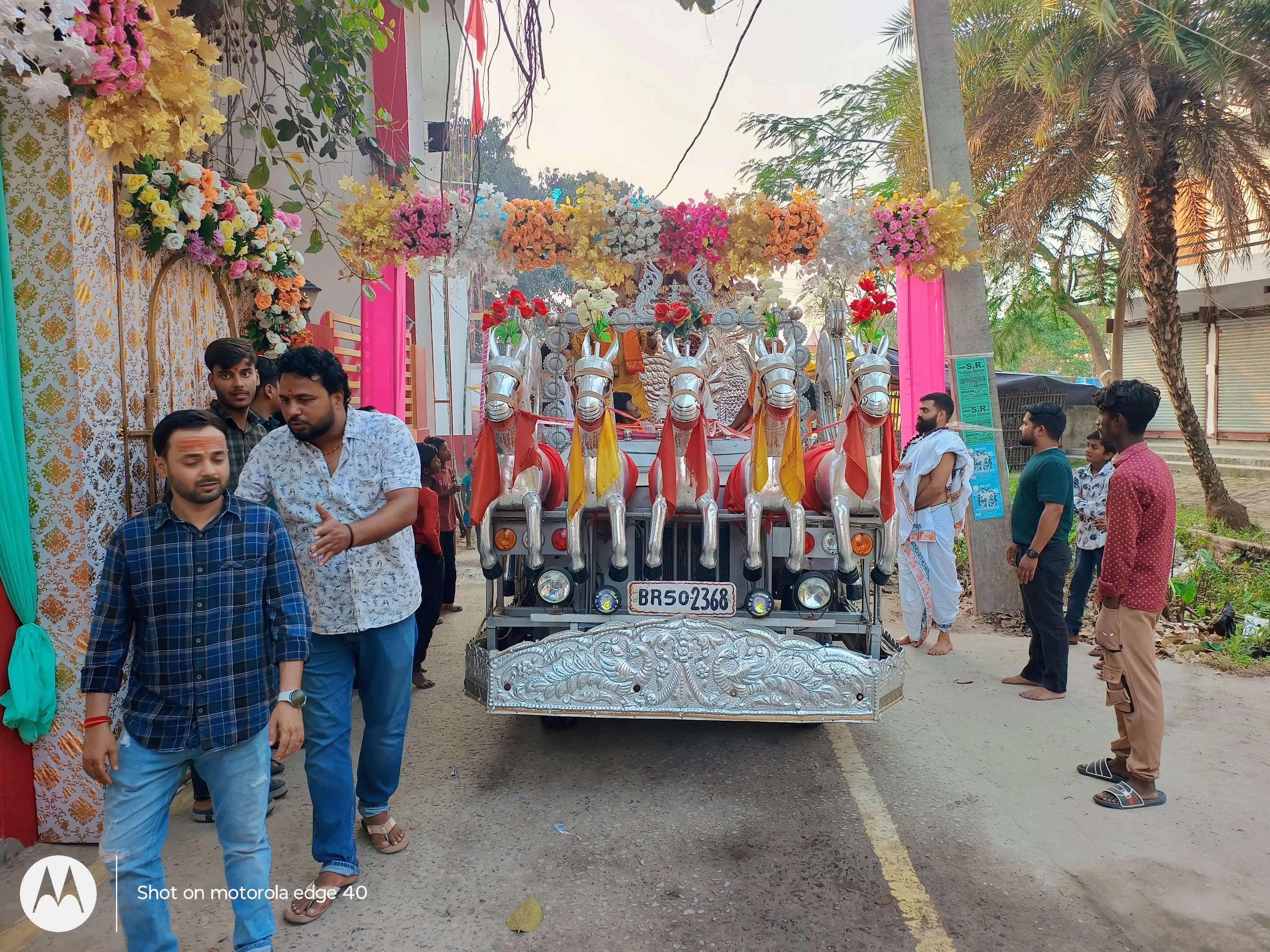 चैती दुर्गा पूजा पर सुपौल में नंदी बाबा की प्रतिमा स्थापना, भव्य शोभायात्रा में उमड़ा जनसैलाब