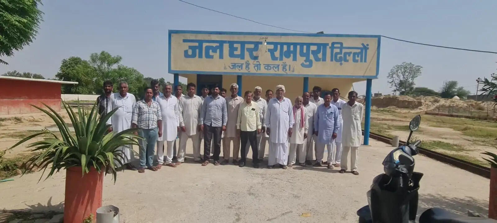 सिरसा में गहरा पेयजल संकट, बूंद-बूंद को तरसे ग्रामीण