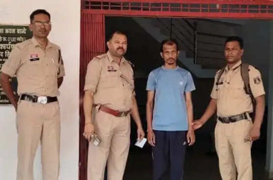 अश्लील वीडियो सोशल मीडिया पर वायरल करने वाला आरोपित गिरफ्तार