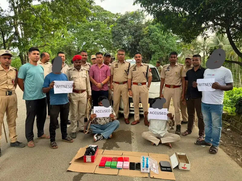 काटीगोरा में 124 ग्राम संदिग्ध हेरोइन बरामद, दो आरोपित गिरफ्तार