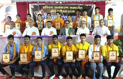 पुरस्कार से व्यक्ति के जीवन आता है उत्साह, मिलती है गति : न्यायमूर्ति शेखर यादव