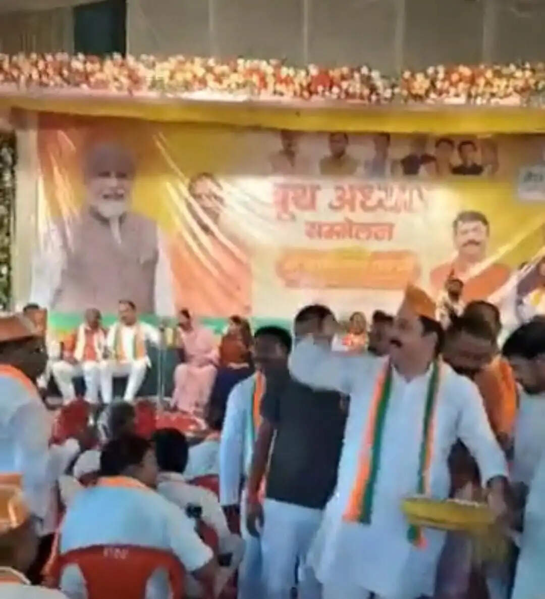 देवरिया विधानसभा के बूथ अध्यक्ष सम्मेलन में 392 बूथ अध्यक्ष सम्मानित