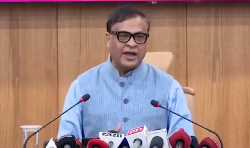 काजीरंगा ईएसजेड घटाने का विरोध करने पर हिमंत बिस्वा सरमा ने कांग्रेस पर निशाना साधा