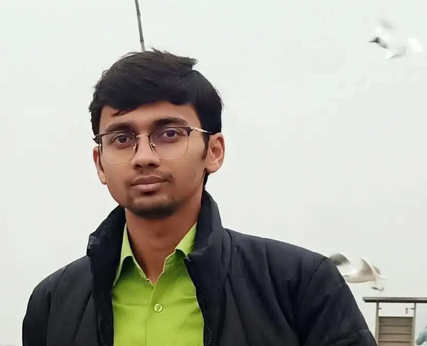 रक्सौल के मनु कुमार आईबी में हुए चयनित,क्षेत्र में खुशी