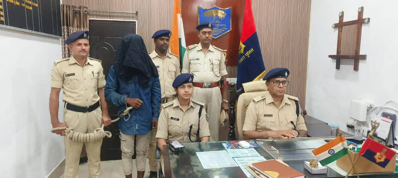 *पत्नी की हत्या के&nbsp; जुर्म में पति गिरप्तार*
