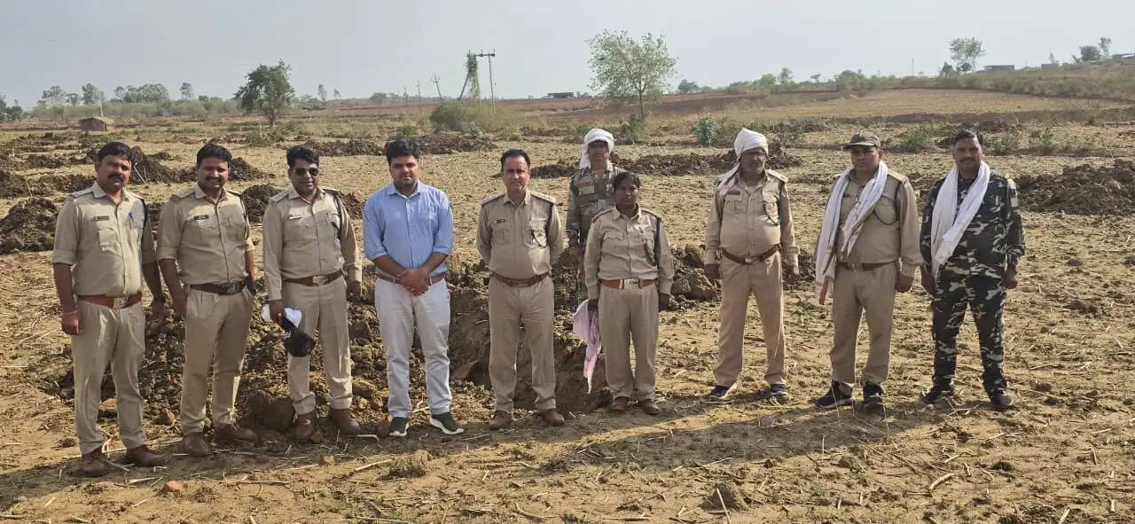 शिवपुरीः 150 बीघा वन भूमि अतिक्रमण मुक्त, वन-राजस्व-पुलिस की संयुक्त कार्रवाई