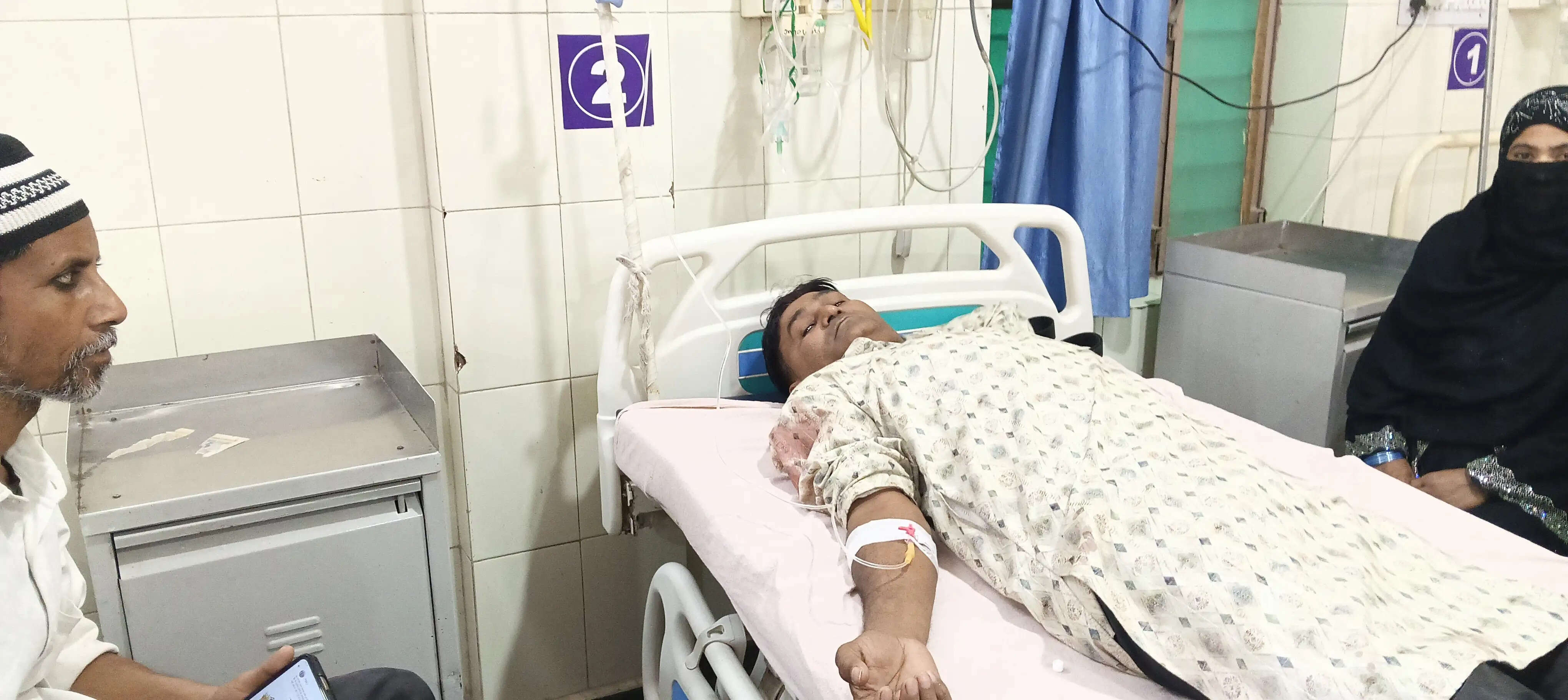 (अपडेट) जुमे की नमाज के दौरान मस्जिद की दीवार ढही:&nbsp;पन्द्रह नमाजी घायल