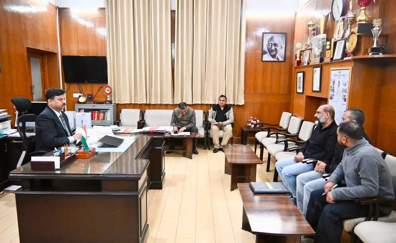 दीपावली पर पटाखों की बिक्री के लिए लाइसेंस अनिवार्य, नियम तोड़ने वालों पर होगी कार्रवाई