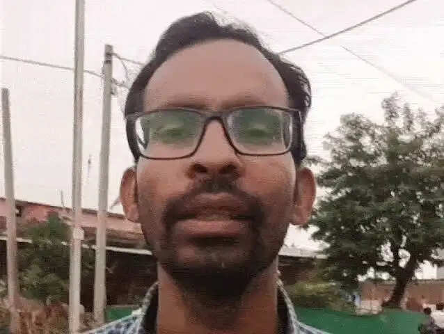 भोपाल:&nbsp;देर&nbsp;रात&nbsp;सीएम हाउस से हटाए गए नर्सिंग छात्र, सुबह फिर नीलम पार्क में डाला डेरा,&nbsp;कहा- आंदोलन खत्म नहीं