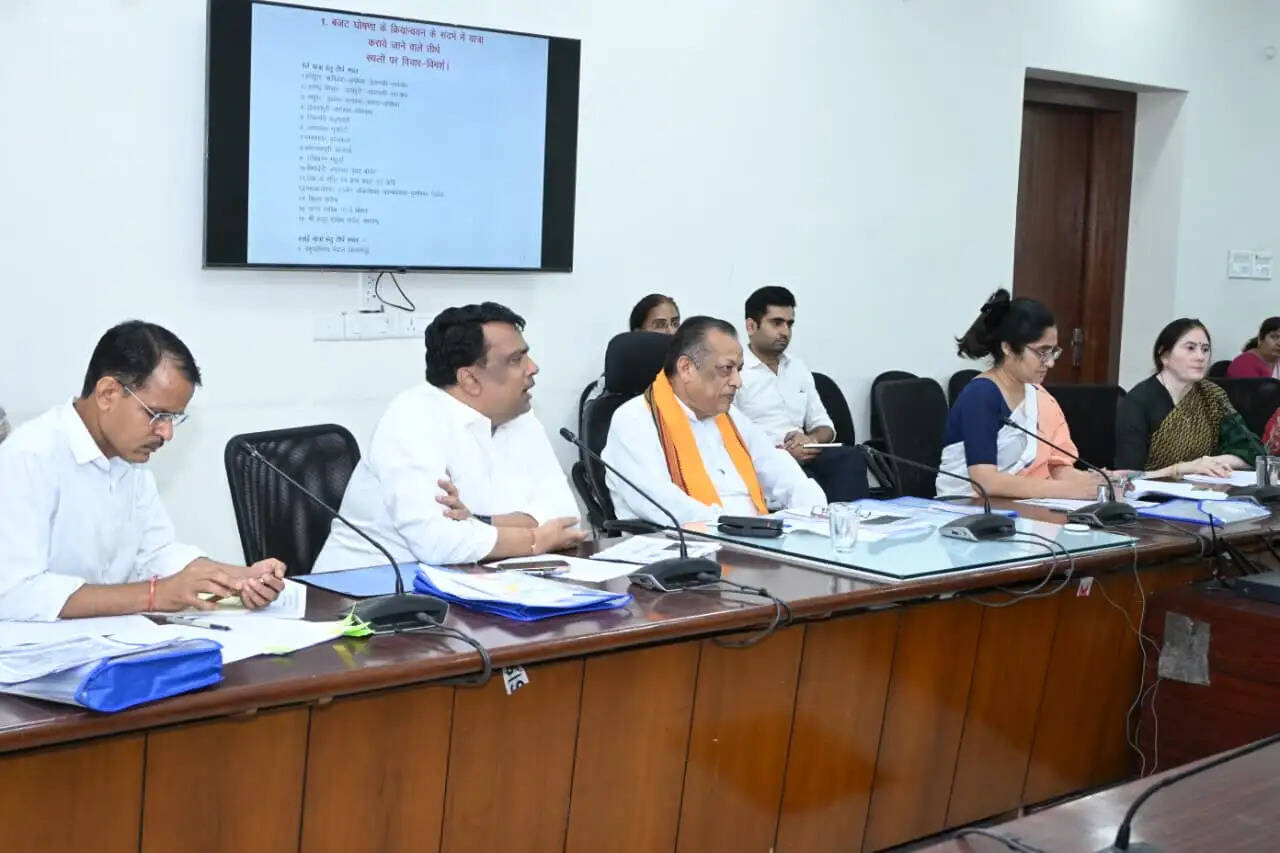 वरिष्ठ नागरिक तीर्थ यात्रा योजना आमजन कर सकेंगे आवेदन, जल्द खुलेगा पोर्टल